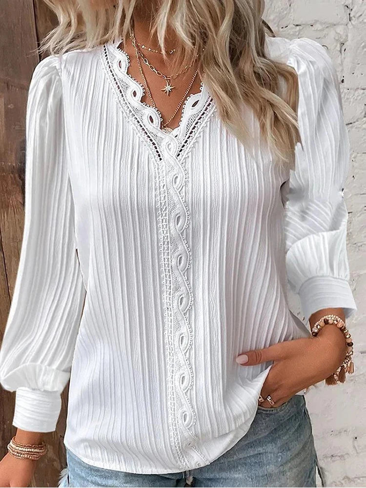 Maja Bluse med blonderdetaljer